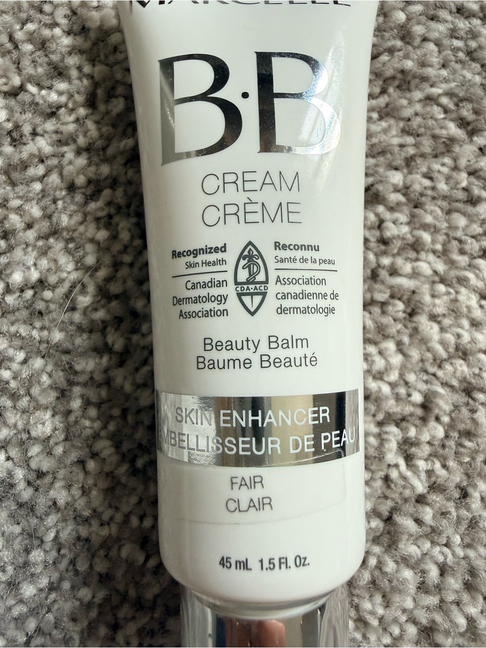 BB Cream Skin Enhancer - Fair (Light Beige) - Picture 2 of 6